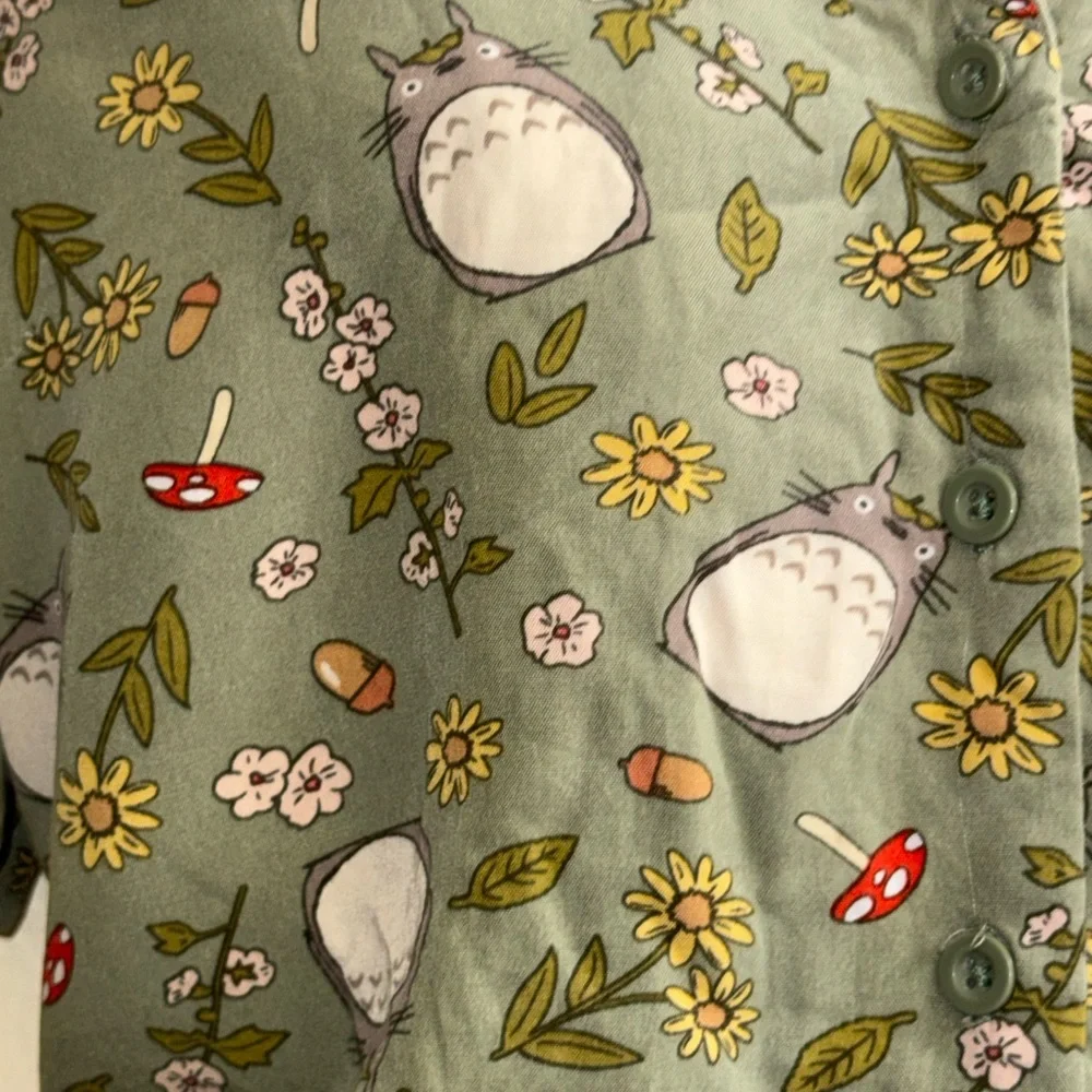 Her Universe Totoro Graphic‎ Shirt - Picture 6 of 8